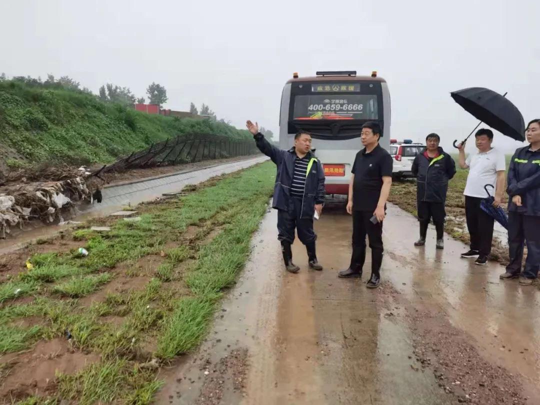 暴雨来袭 我们在行动