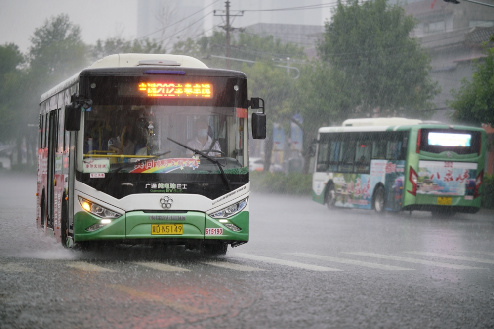 闻“汛”而动，“逆”水而行——邯郸公交集团多措并举切实保障市民安全出行